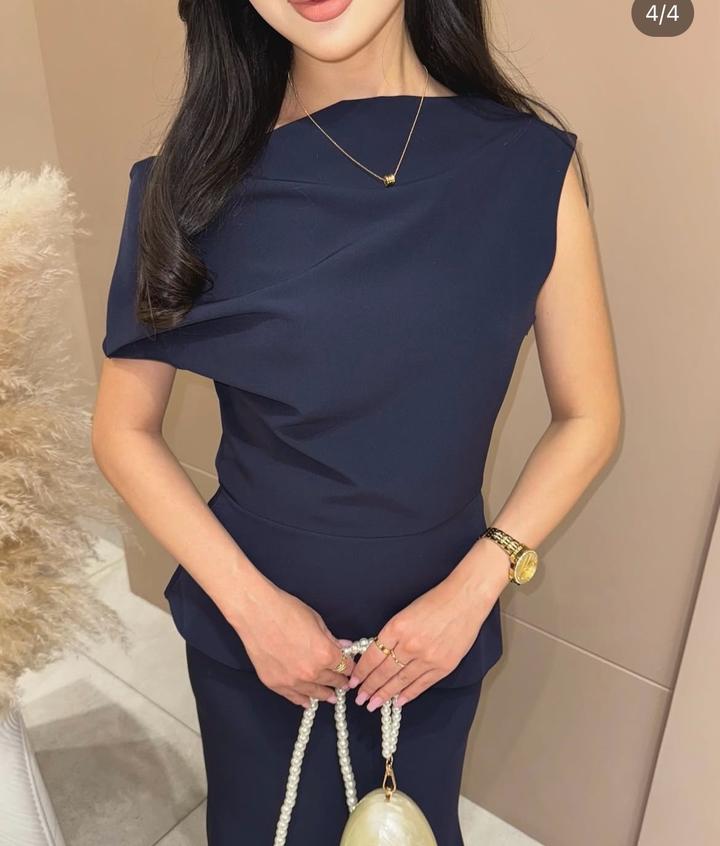 Темно синий платье