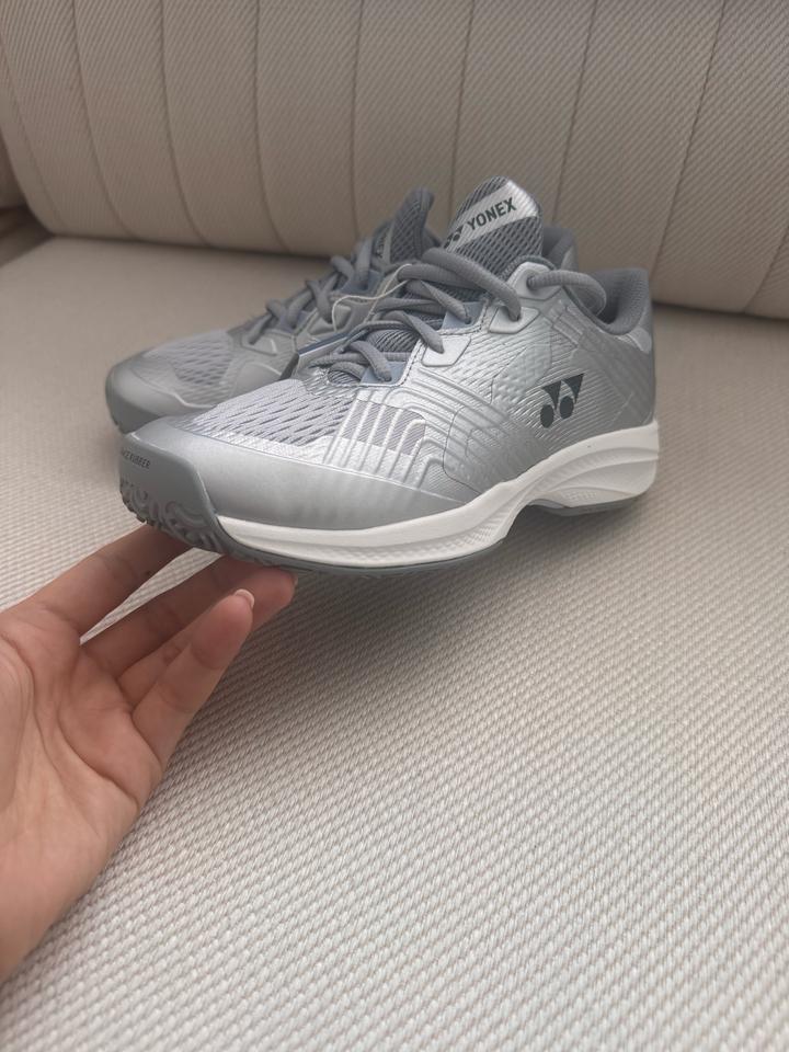 Кроссовки Yonex