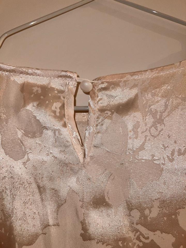 Белая кофточка