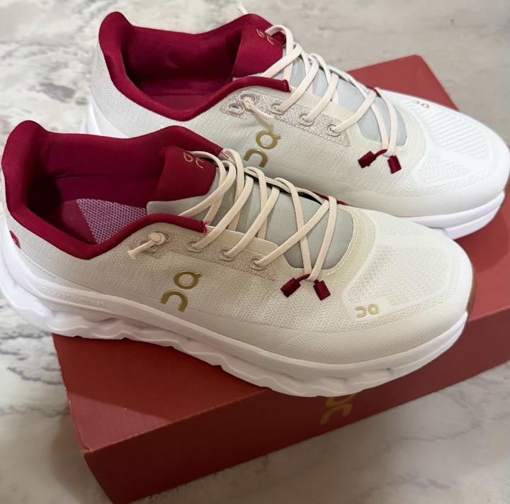 Абсолютно новые On clouds