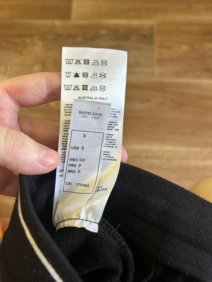 Костюм Armani Exchange