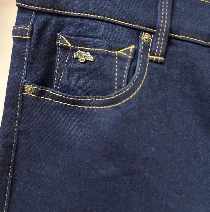 Джинсы Armani Exchange