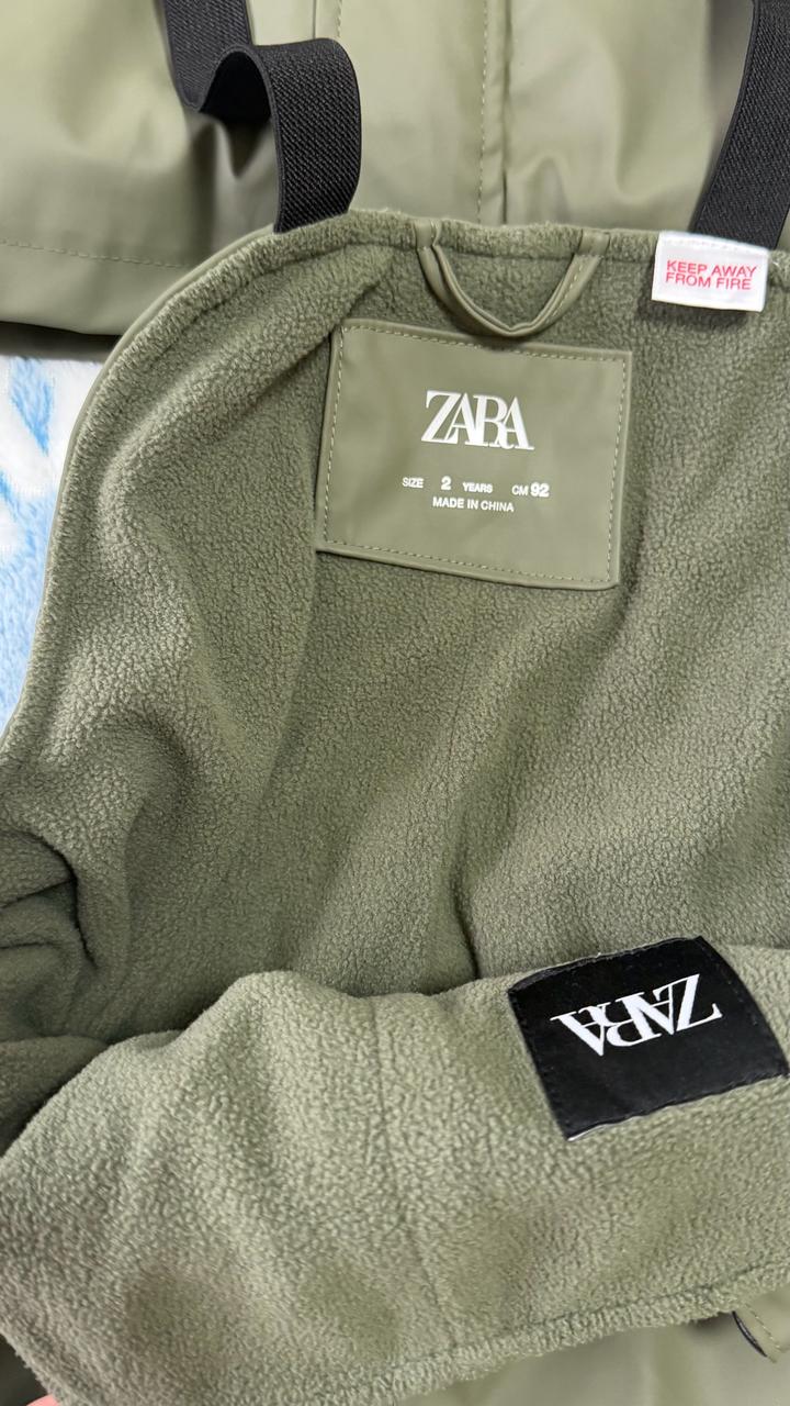 Резиновый детский костюм унисекс Zara
