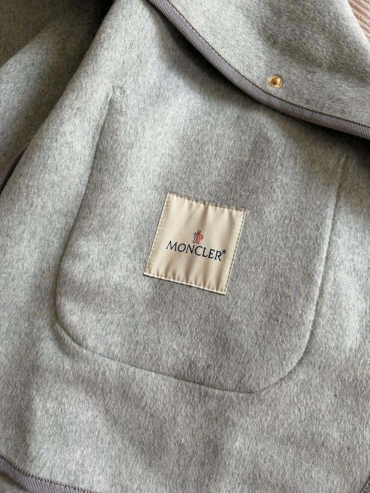 Пальто Moncler