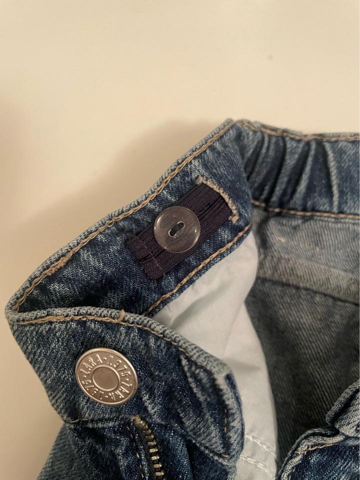 Джинсы Zara