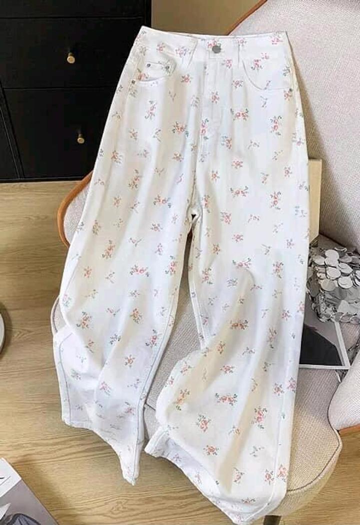 Белые джинсы