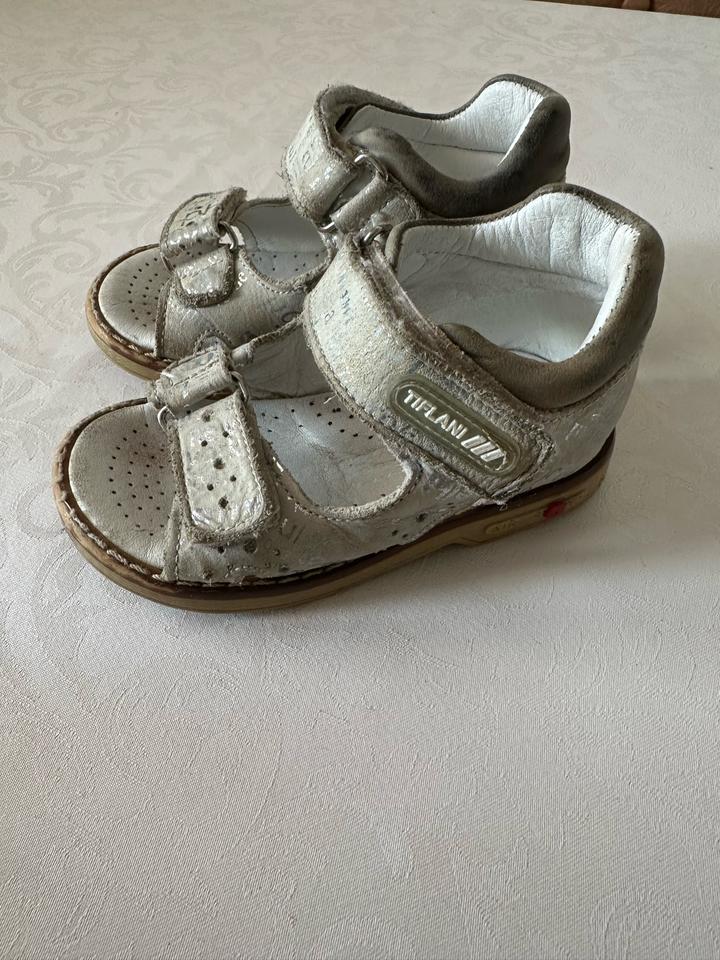 Сандали Tiflani