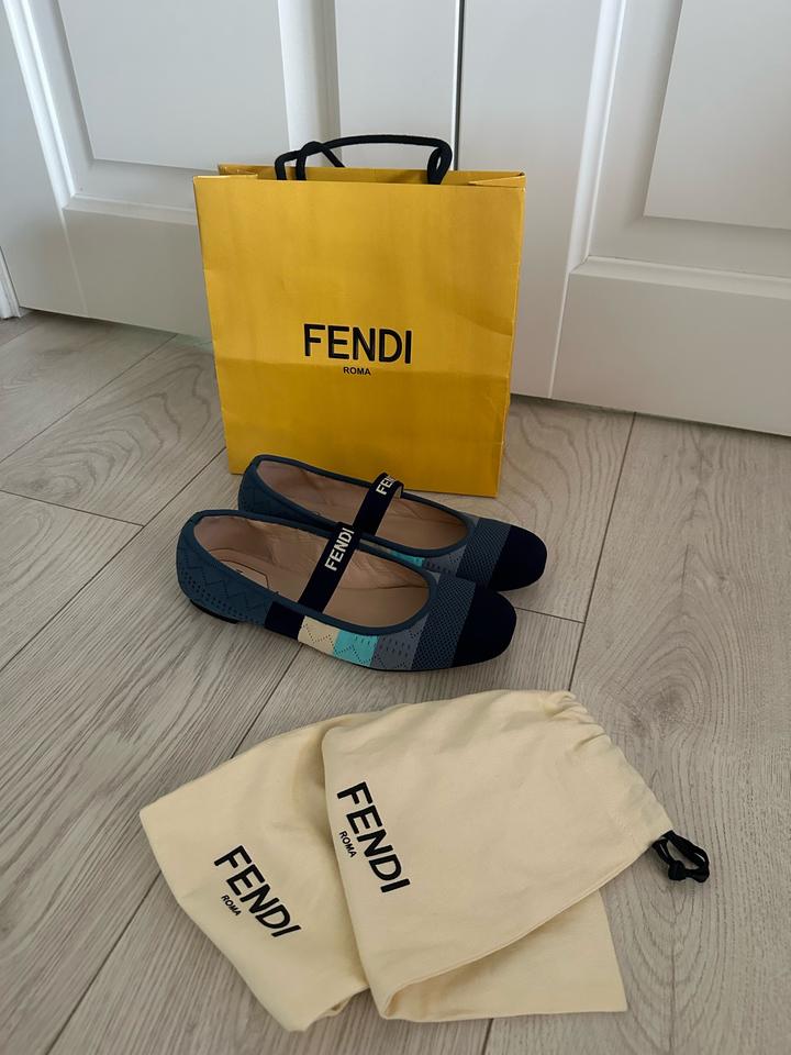 Женскик балетки Fendi оригинал