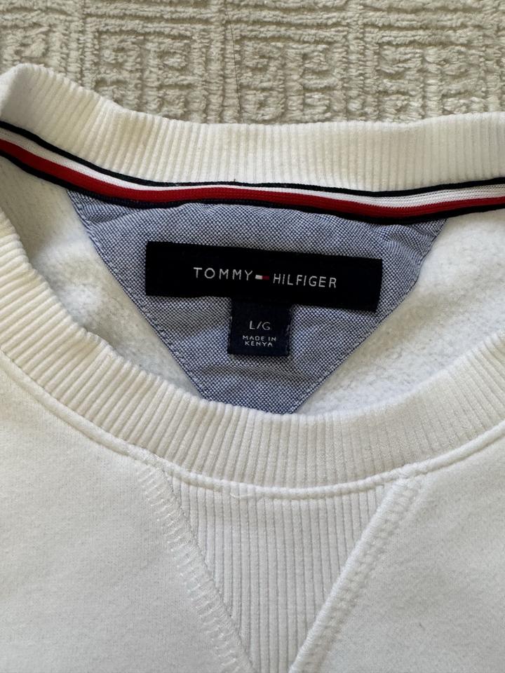 Свитшот белый Tommy Hilfiger