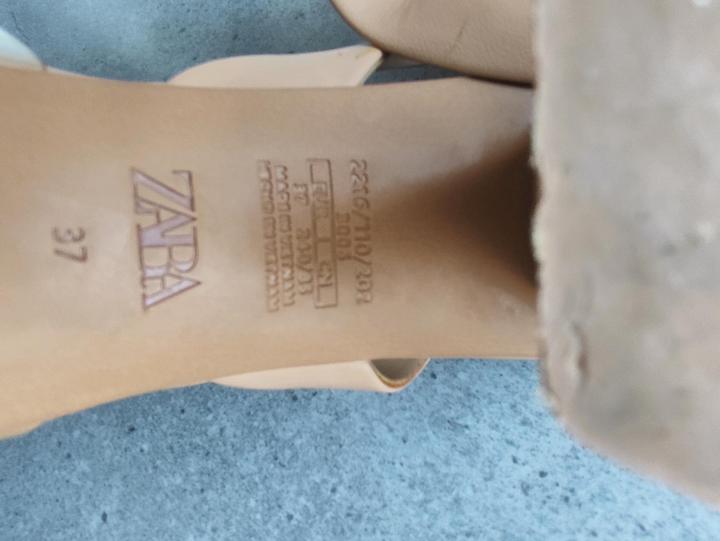 Босоножки Zara