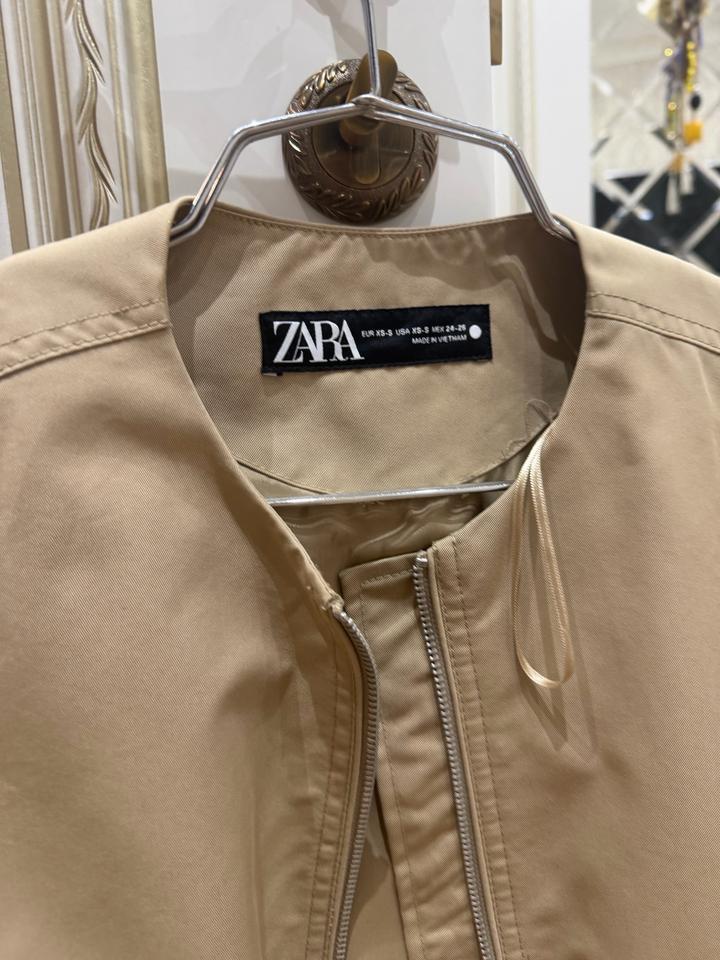Жилетка Zara
