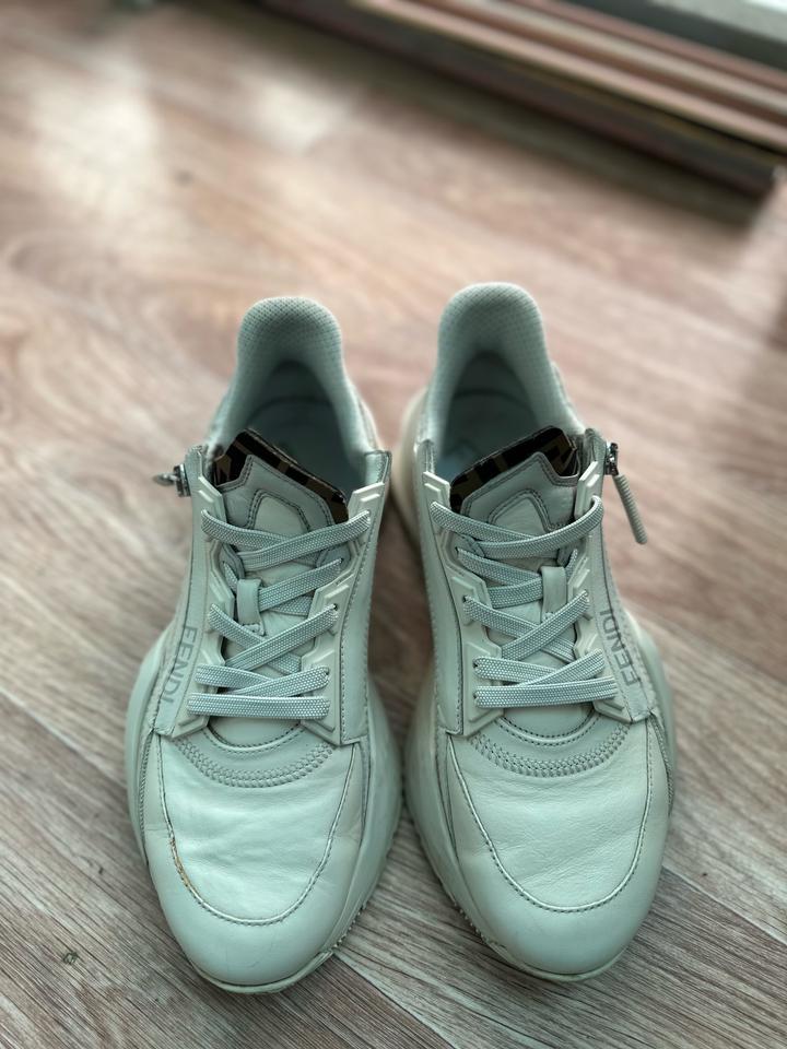 Кроссовки Fendi размер 38