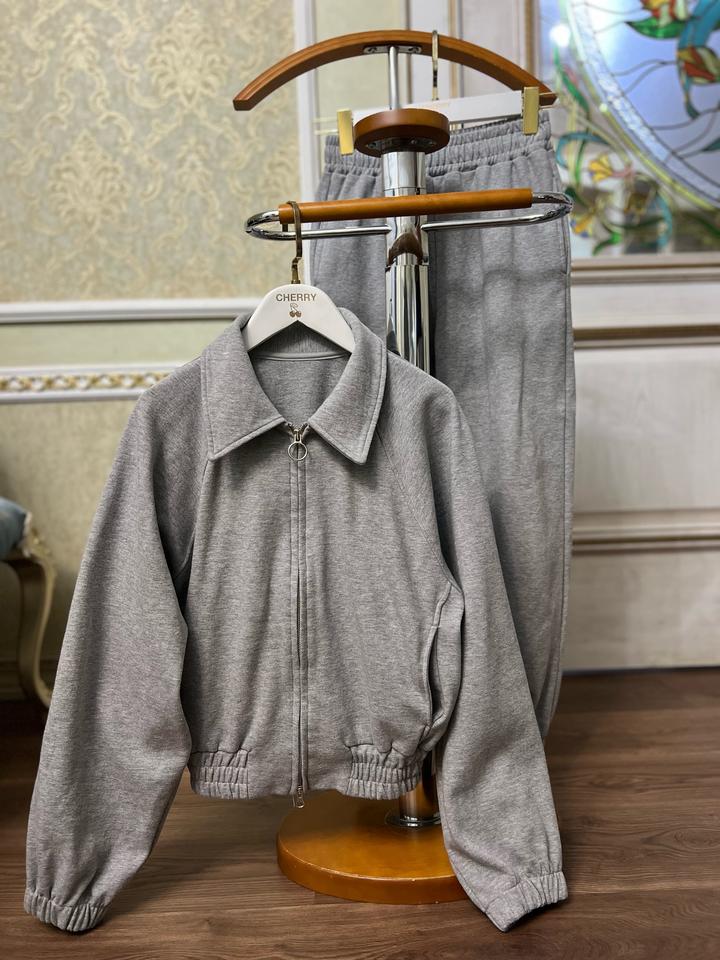 Двойка серая