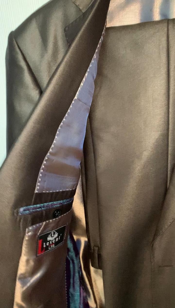 Италия новый мужской костюм 52-L на средний и высокий рост