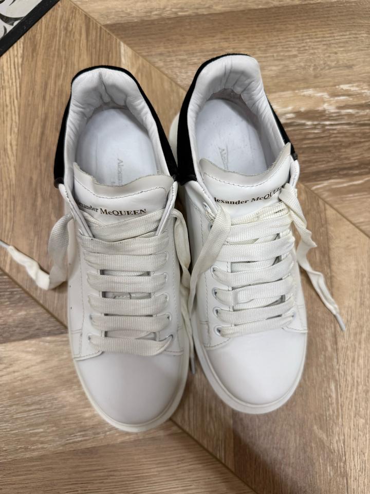 Белые Alexander McQueen