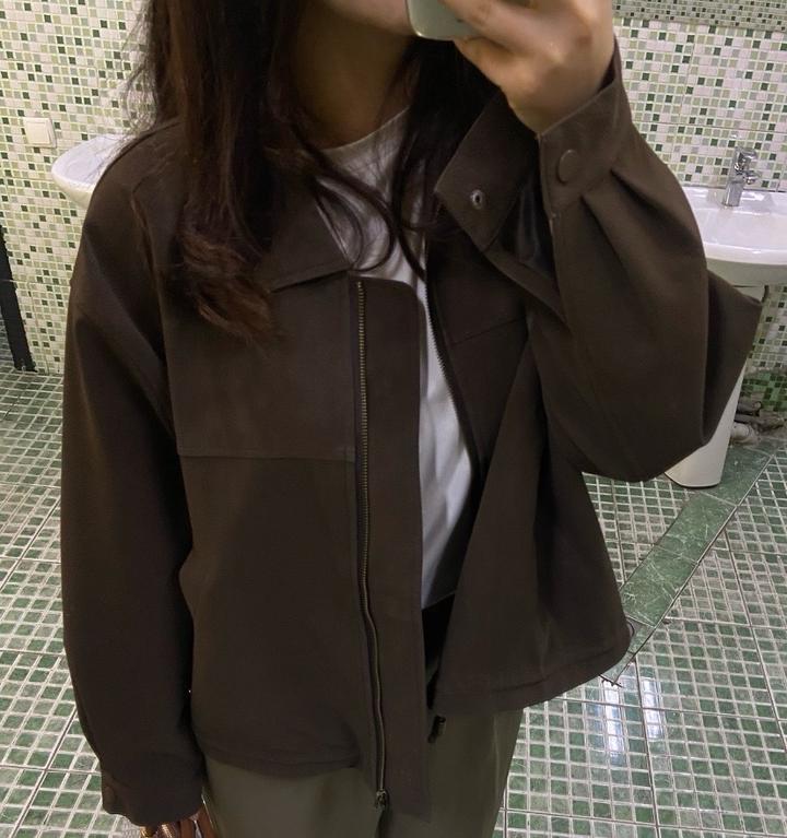 Ветровка коричневая