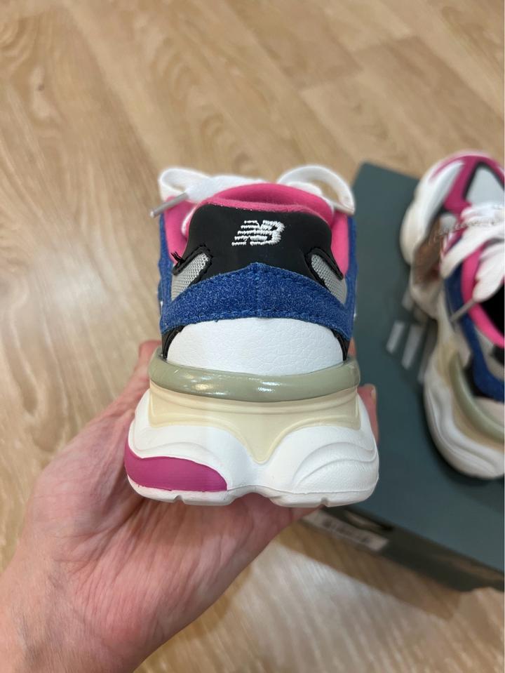 Продам детские кроссовки New Balance 9060