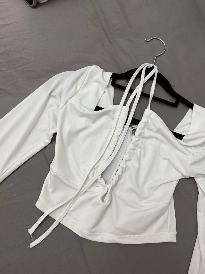 Топ на завязках для девушек с формами