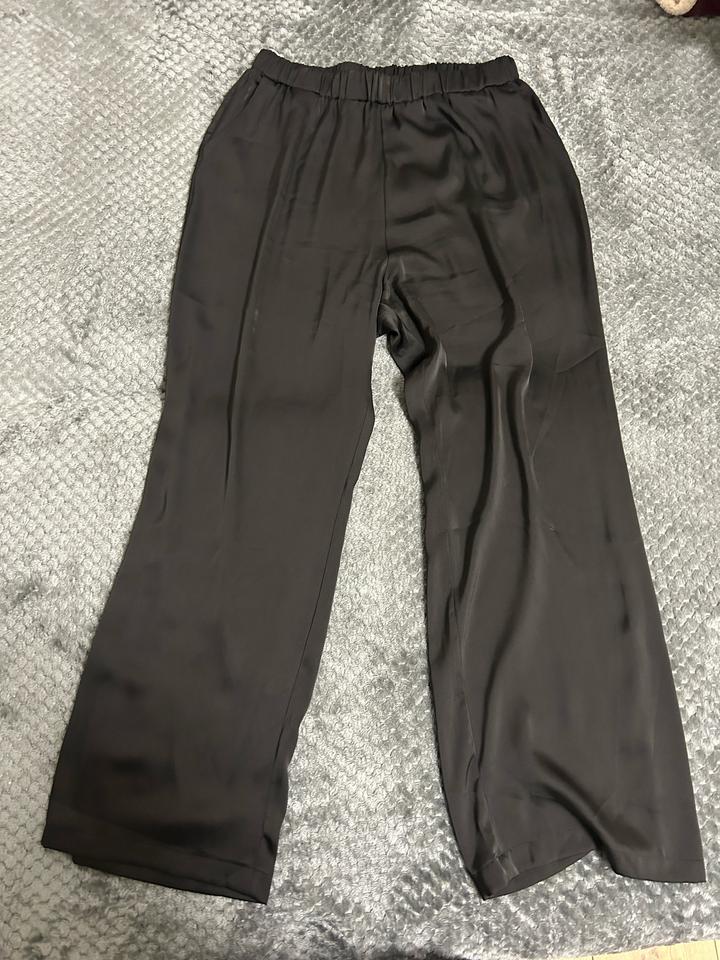 Штаны атласные