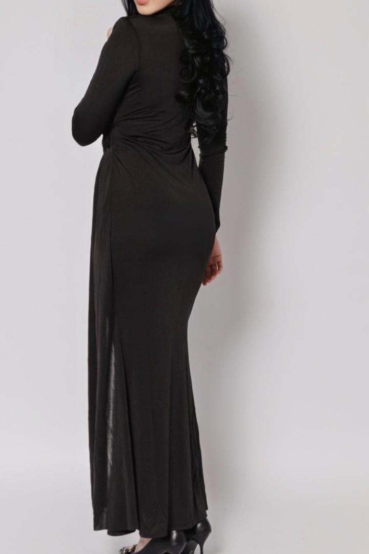 Элегантное чёрное платье