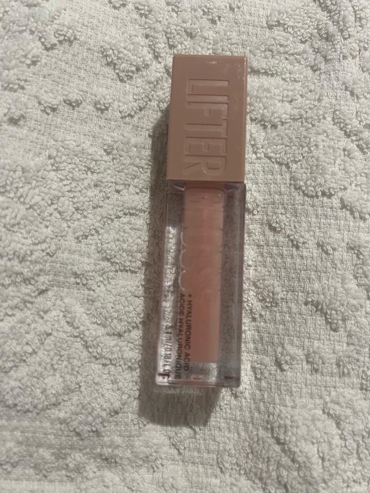 Увлажняющий блеск для губ Maybelline New York Lifter Gloss в оттенке 002 ICE