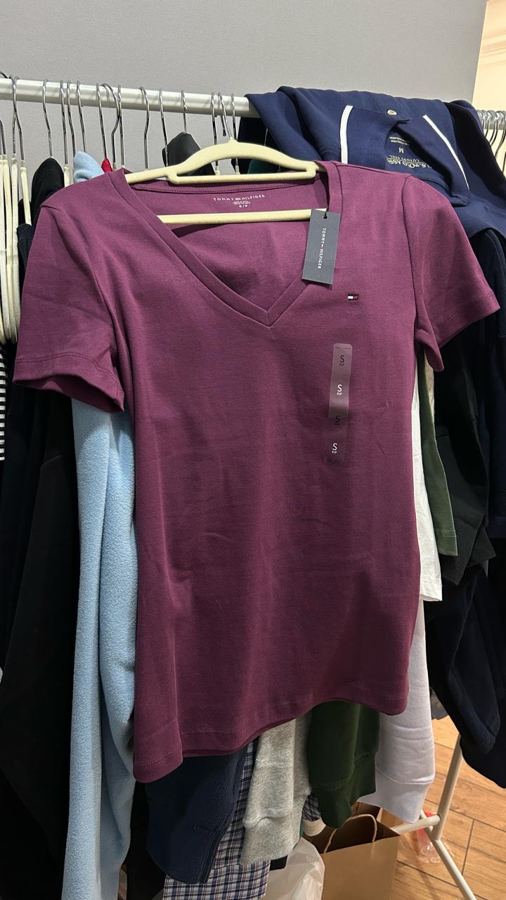 Футболки от Tommy Hilfiger новый