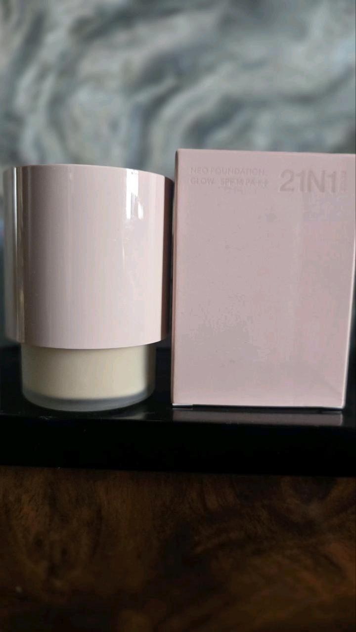 Тональная основа LANEIGE Neo Foundation Glow