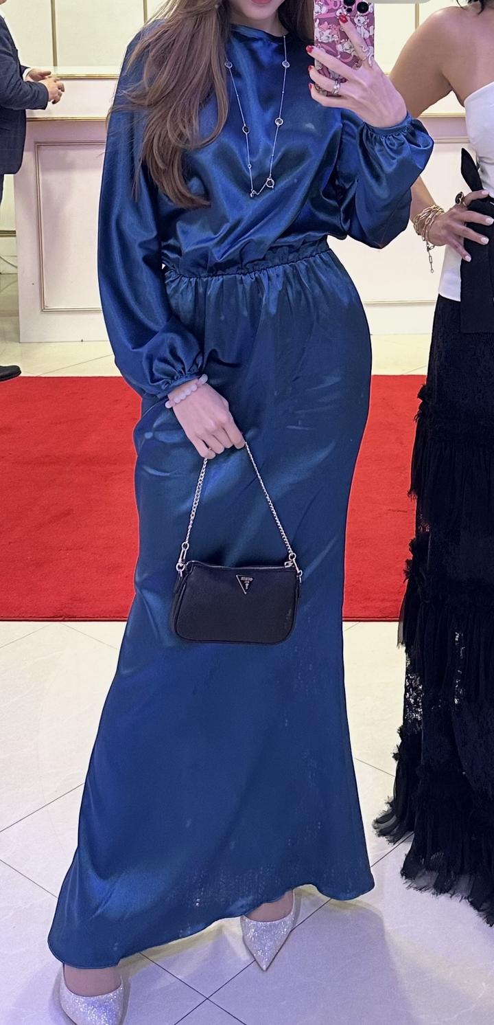 Длинное вечернее изумрудгое платье