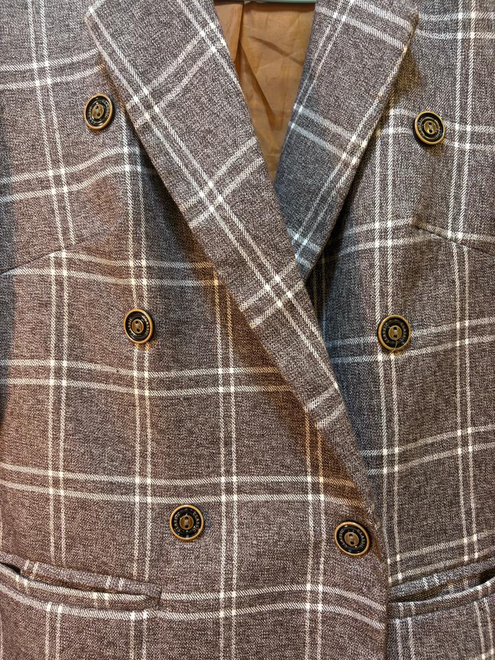 Пиджак в клетку