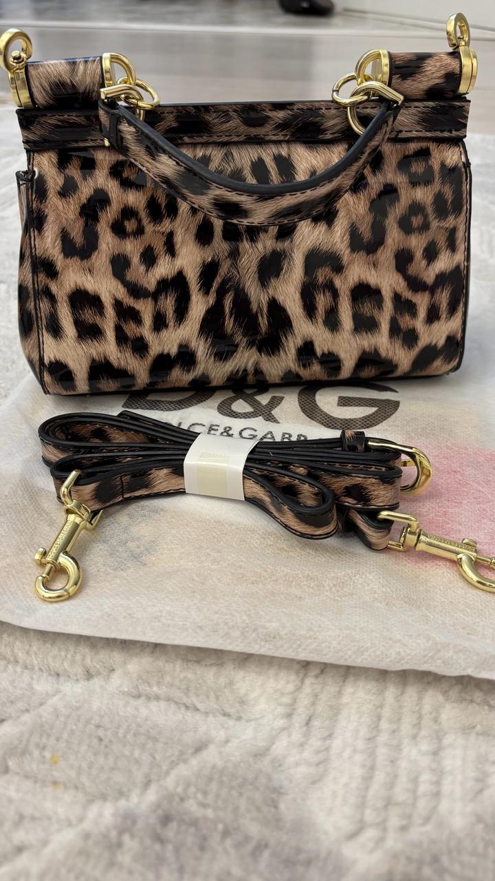 Мини сумка от бренда Dolce&Gabbana тигровый