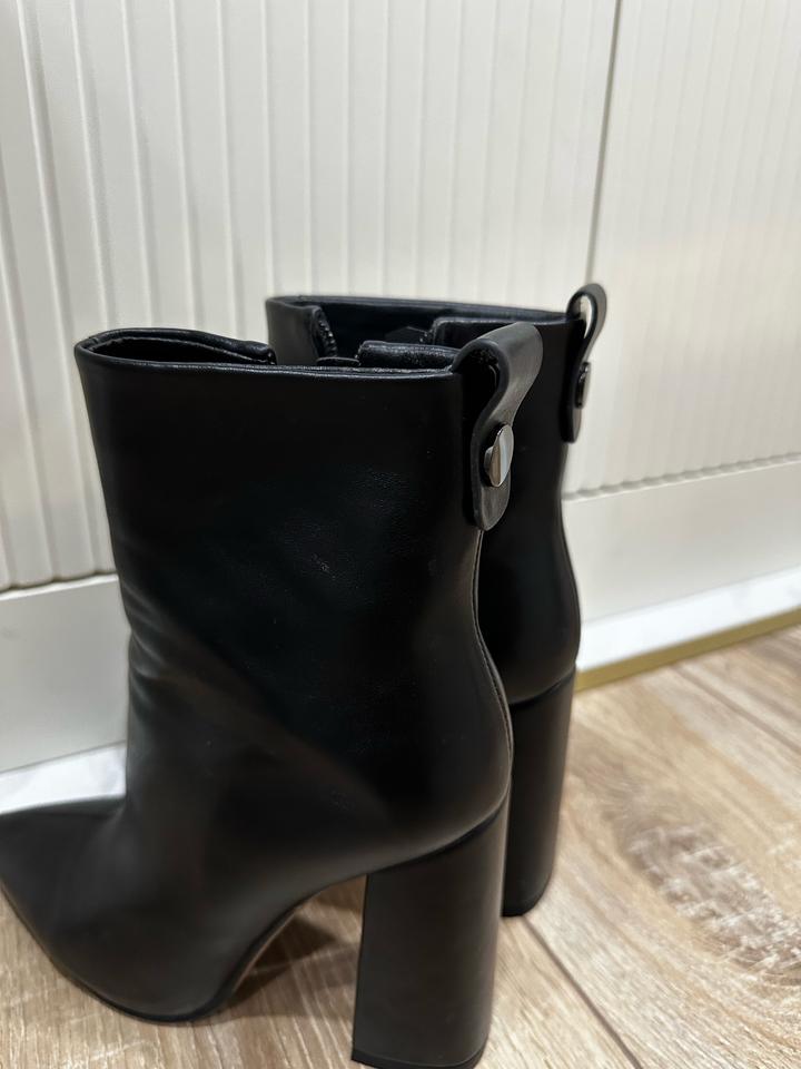 Весенний обувь