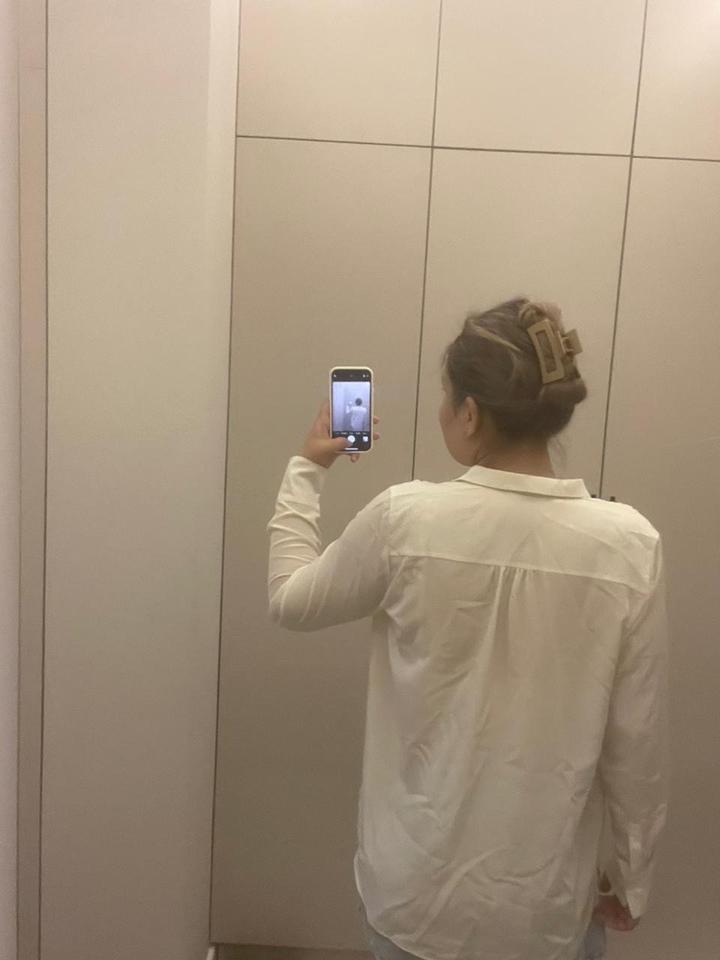 Рубашка Uniqlo, цвет айвори, размер М