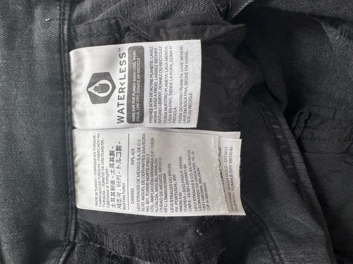 Джинсы levi’s