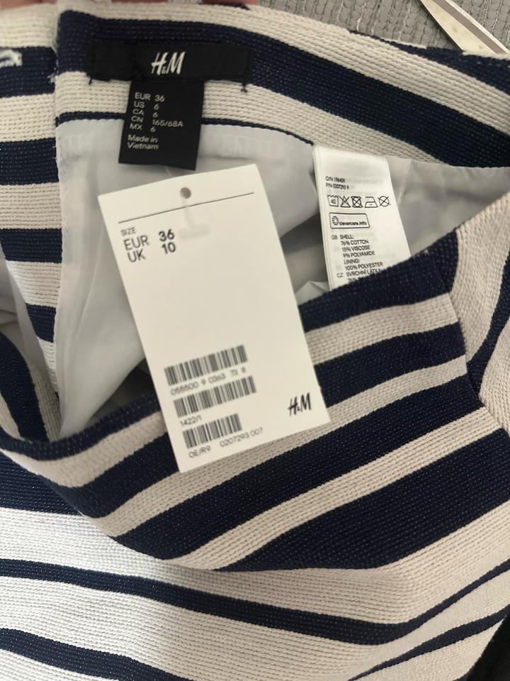 Стильная юбка H&M.