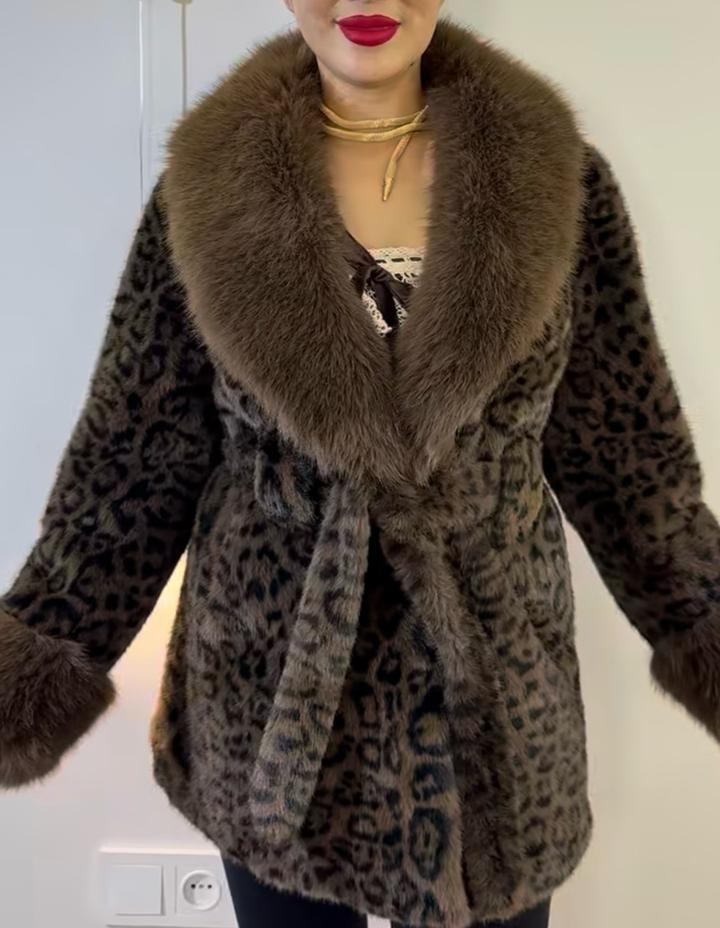 Көйлек( типа двойка) асты юбка,deliciaдан алынған, шуба жылы әрі жеңіл 5000 тг🔥😍