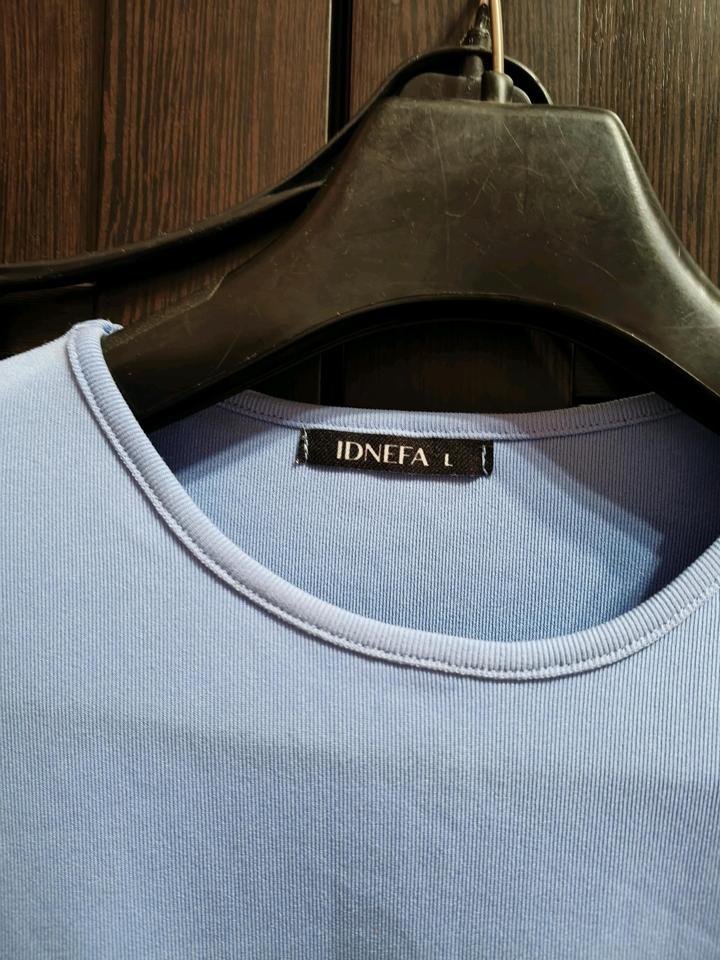 Лонгслив с акцентными рукавами