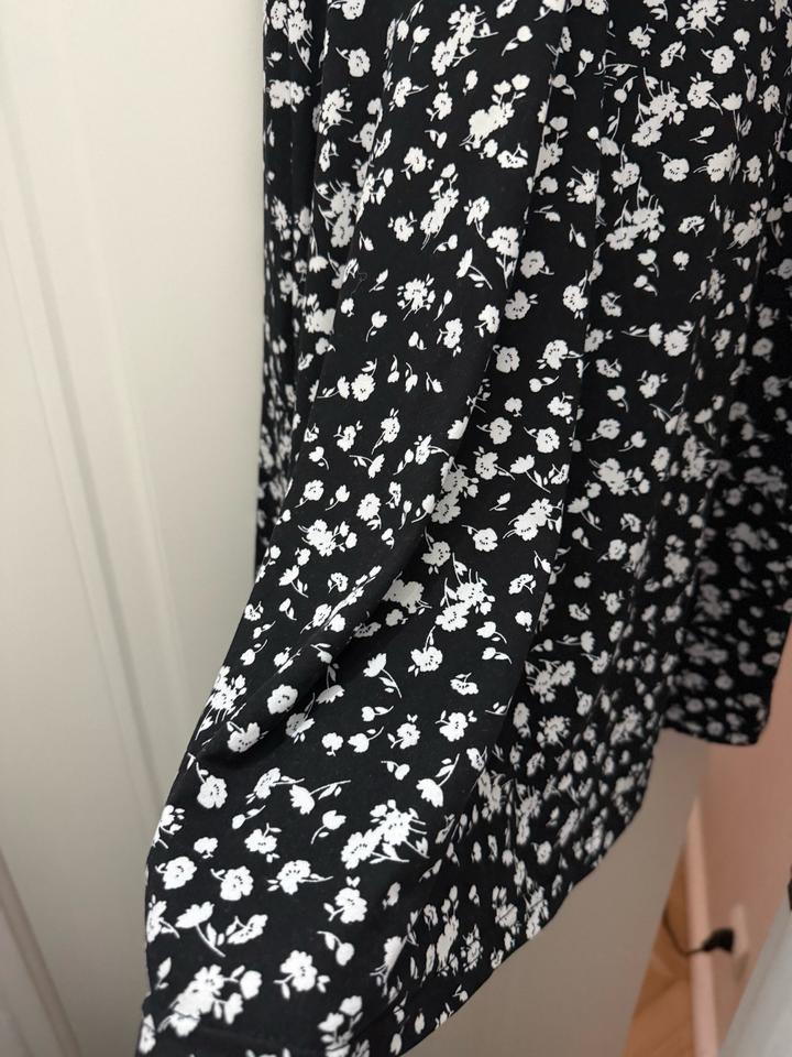 Платье короткое