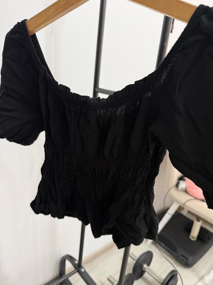 Кофта со спущенными плечами