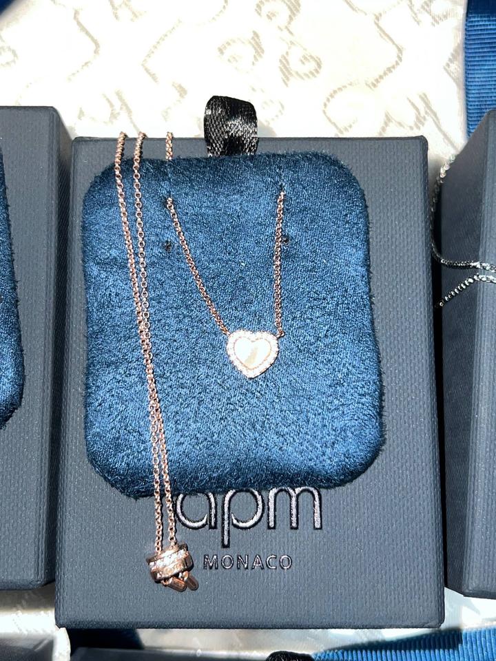 Apm Monaco украшения. Каждая позиция по 15,000