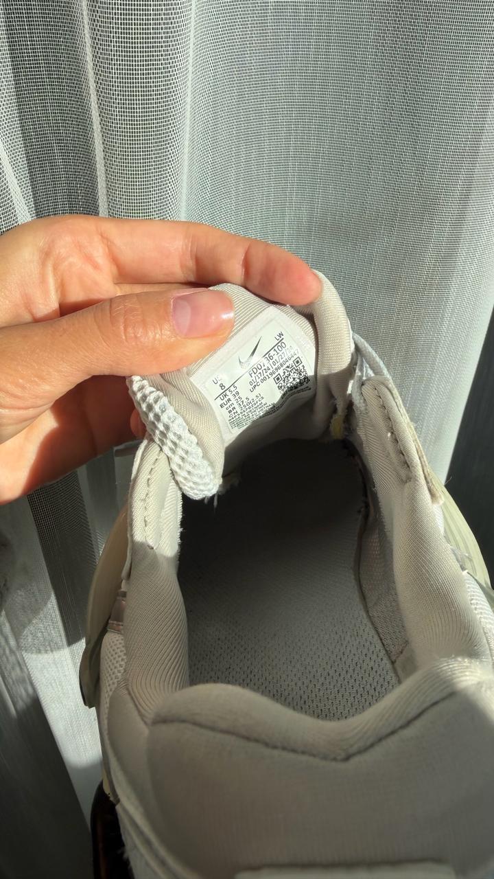 Nike кроссовки