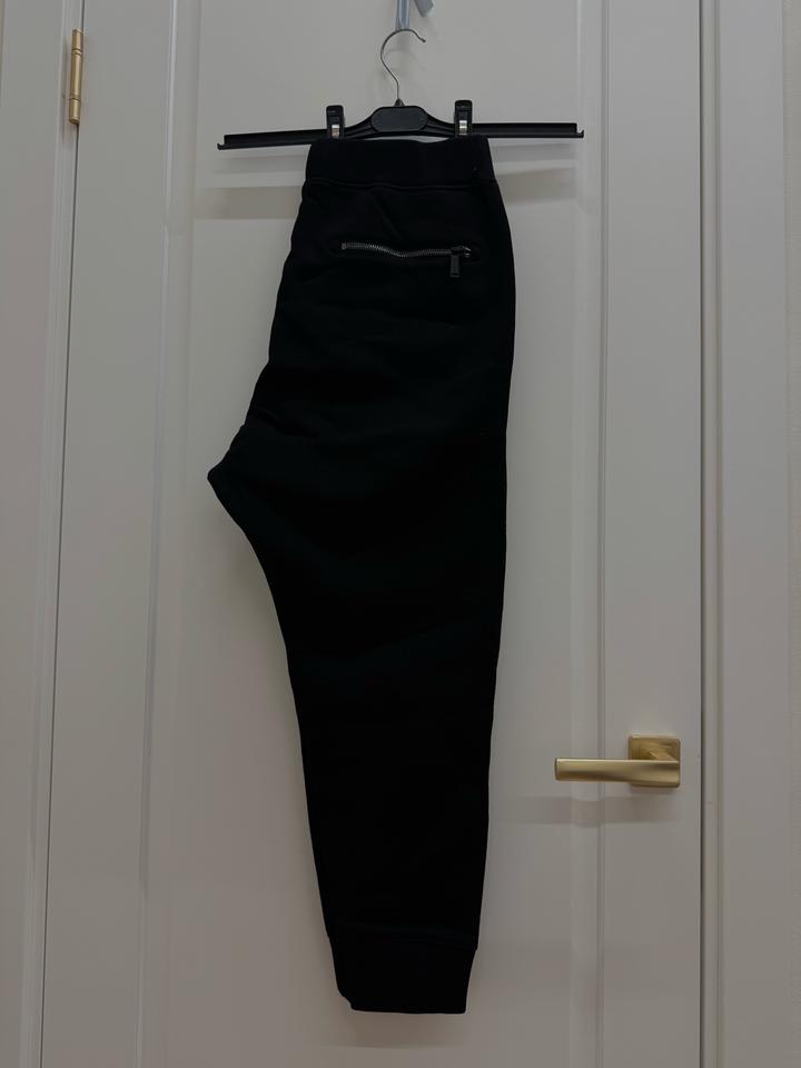 классический мужской свитшот Dsquared2 из коллекции Cool Fit и брюки