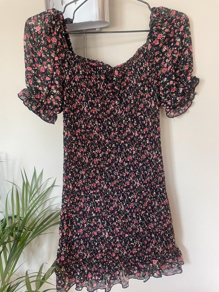 Платье FBSister