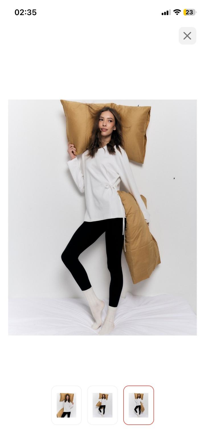 Белая лонгслив