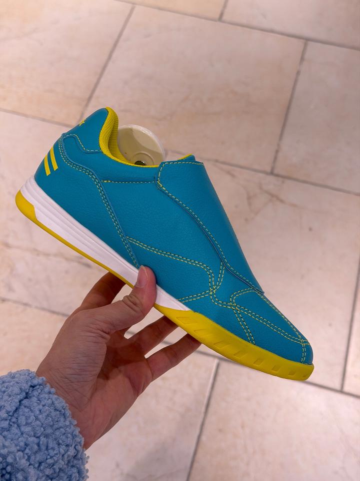 Кроссовки детские