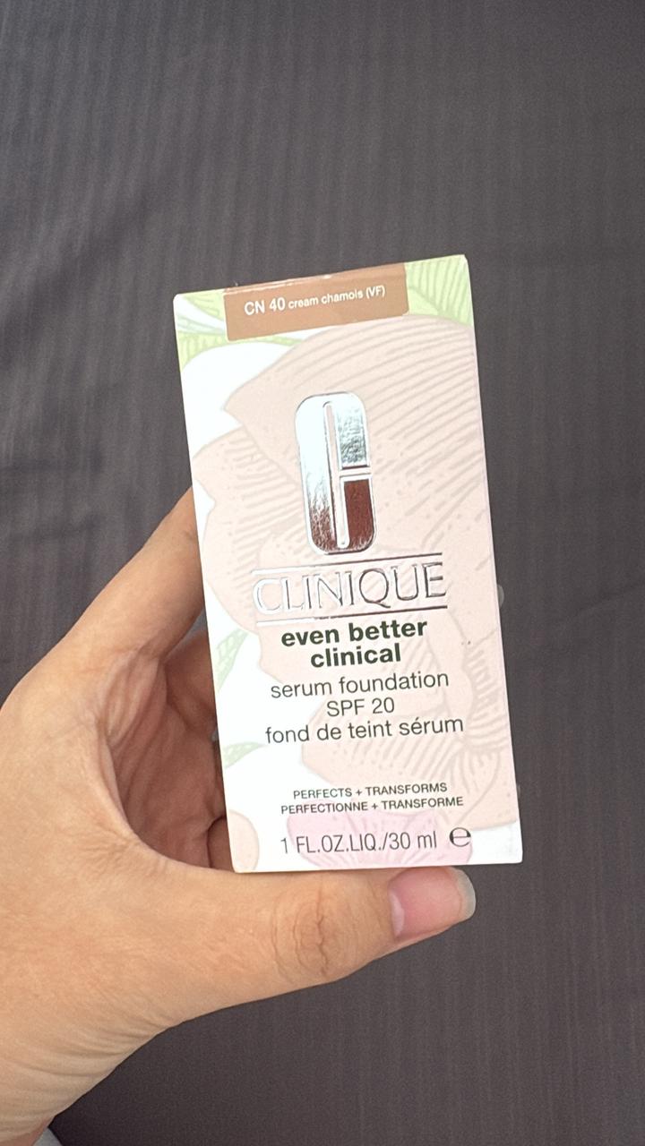 Тональная основа Clinique even better clinical CN40