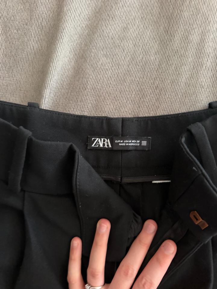 Классические черные брюки Zara