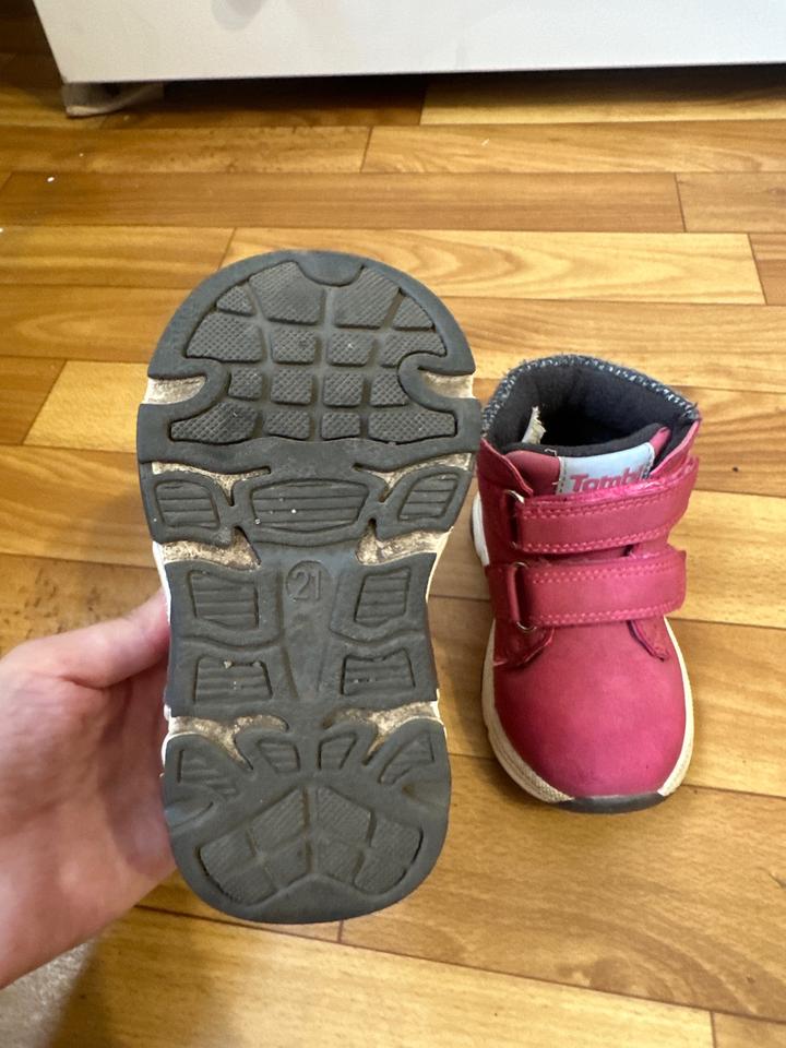 Ботинки для девочки 21р