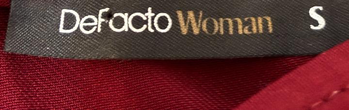 Красное платье Defacto