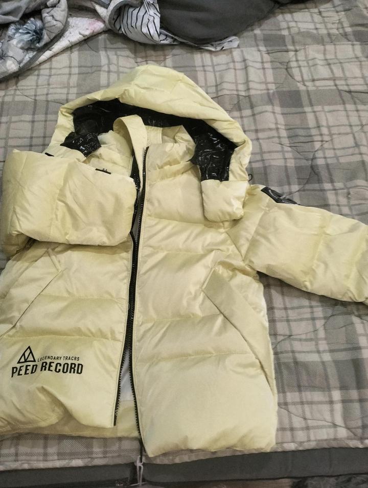 Куртка весенняя, отличного качества