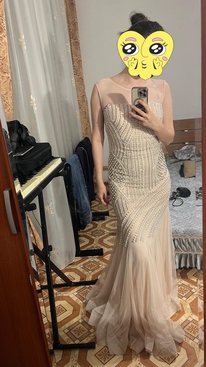 Вечернее платье